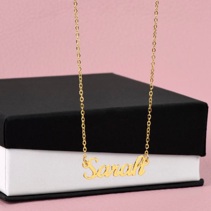Make a Personal Statement with Our Custom Name Necklaces (No Message Card)